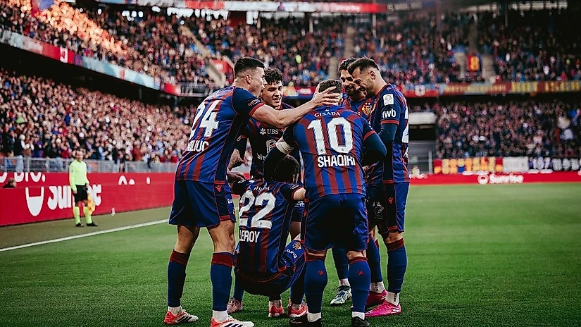 nhan-dinh-soi-keo-lyon-vs-basel-luc-23h45-ngay-23-10-2025-1